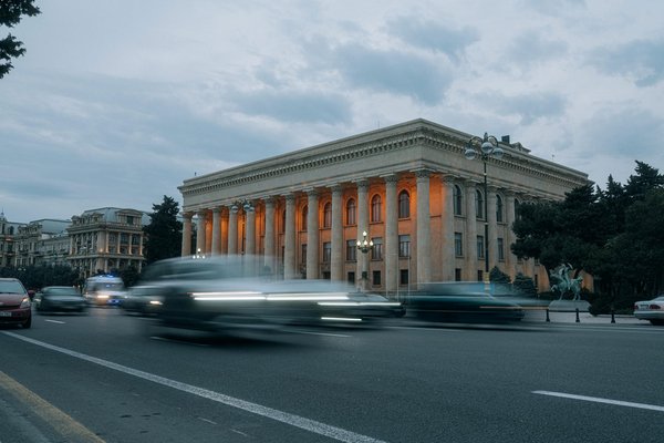 Quels sont les avantages des systèmes de chauffage solaire pour les maisons individuelles ?